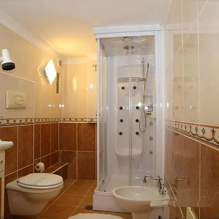 Hotel Grand Osman