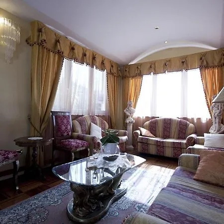Hotel Grand Osman Atena Lucana