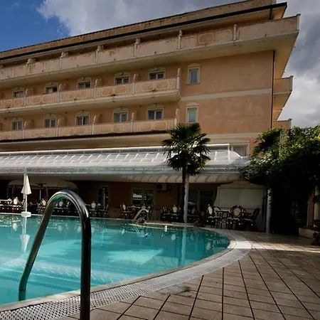 Grand Osman&spa E Ristorante Il Danubio